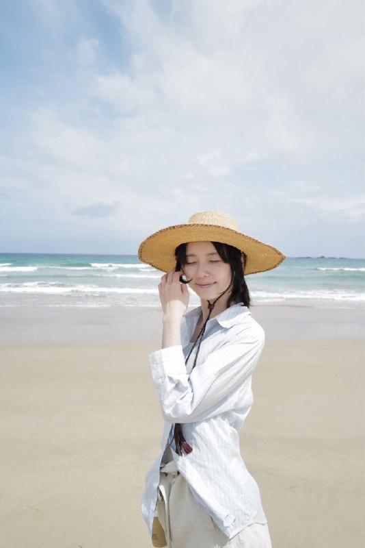 📸 @chan7kohこれはリトルサマーオブリトルサマー🏝️✨（小夏さんのすれっずより） #加藤小夏原文 #加藤小夏