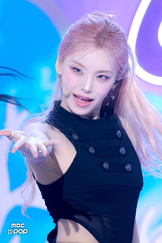 📸 @storingyeji ×4260523 음중 현장포토260523 音乐现场照片 #예지 #YEJI原文 #黄礼志📸 @storingyeji ×4260523 음중 현장포토260523 音乐现场照片 #예지 #YEJI原文 #黄礼志