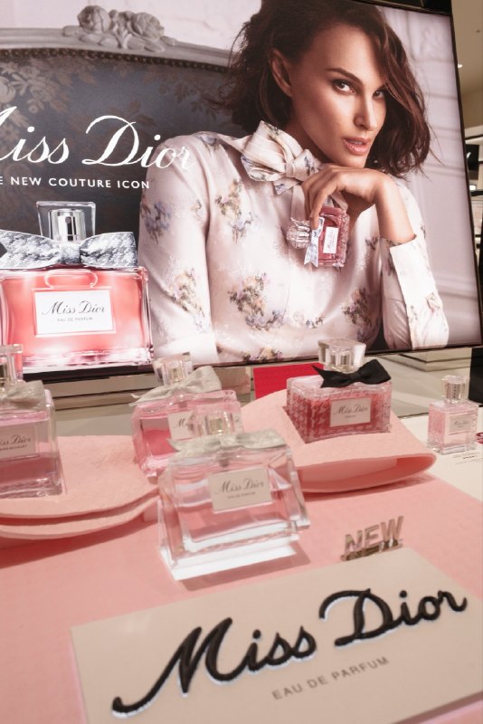 📸 @___ririmaru___ ×2女子力に課金🫧🎀*｡ #DIOR #ミスディオールオードゥパルファン #加藤小夏原文 #加藤小夏