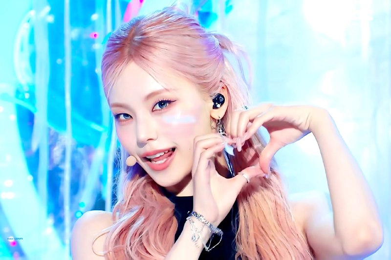 📸 @HAPPYEJI_ ×4🍓🍓🍓 #예지 #YEJI #있지 #ITZY原文 #黄礼志📸 @HAPPYEJI_ ×4🍓🍓🍓 #예지 #YEJI #있지 #ITZY原文 #黄礼志