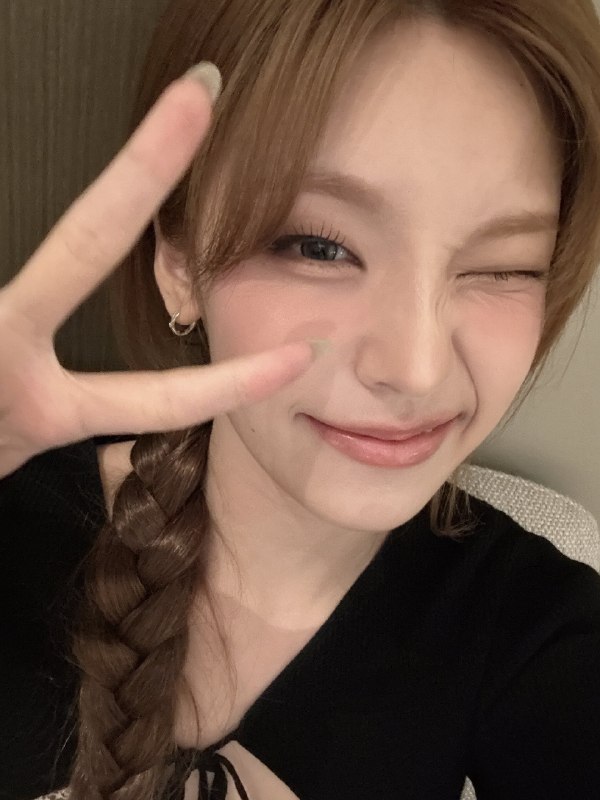 📸 黄礼志 (X) ×3[260719] 10:49PM KST[260719] 晚上 10:49（韩国时间）原文 #黄礼志📸 黄礼志 (X) ×3[260719] 10:49PM KST[260719] 晚上 10:49（韩国时间）原文 #黄礼志