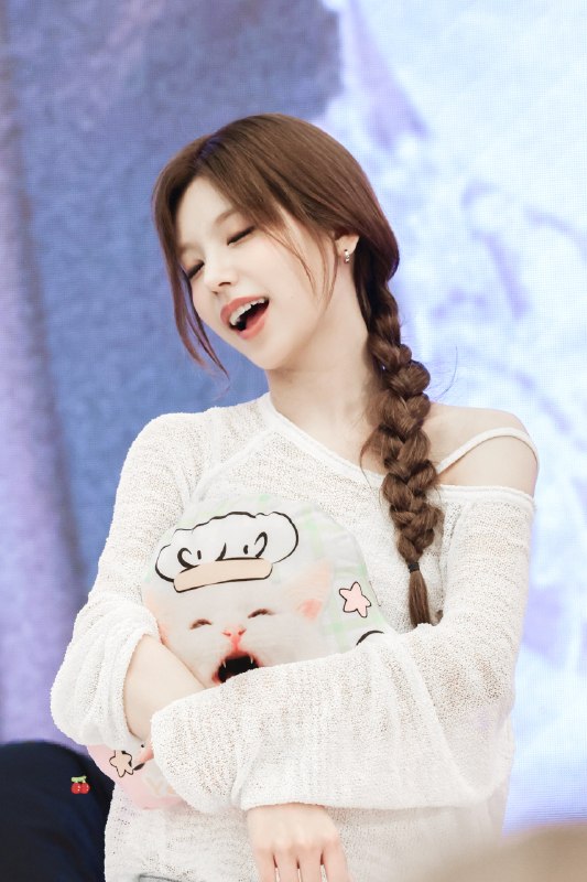 📸 @wonwon_526 ×2260607 hangzhou냐옹～260607 杭州喵~ #예지 #YEJI #있지 #ITZY原文 #黄礼志