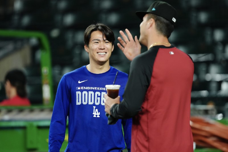 📸 @fullcountmlbc2 ×4×  × Photo by Takashi Kurosawa× × 黑泽隆摄 #ラーズ・ヌートバー #山本由伸 #佐々木朗希 #Dodgers #Dbacks原文 #MLB日本選手