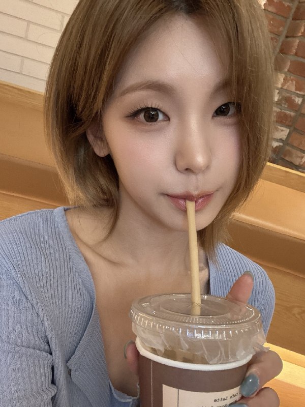 📸 黄礼志 (X) ×3[260710] 7:50/51/55AM KST[260710] 韩国时间 51/55 上午 7:50原文 #黄礼志