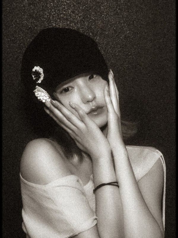📸 🔍 黄礼志 via @yejigallery ×3yezyizhere instagram update #YEJI原文 #黄礼志📸 🔍 黄礼志 via @yejigallery ×3yezyizhere instagram update #YEJI原文 #黄礼志