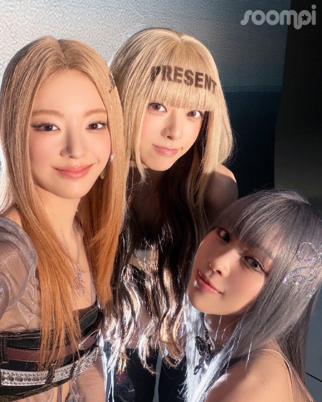 📸 @soompi ×2EXCLUSIVE📸 @ITZYofficial #ITZY #있지 #YEJI #LIA #RYUJIN #CHAERYEONG #YUNA #예지 #리아 #류진 #채령 #유나原文 #黄礼志