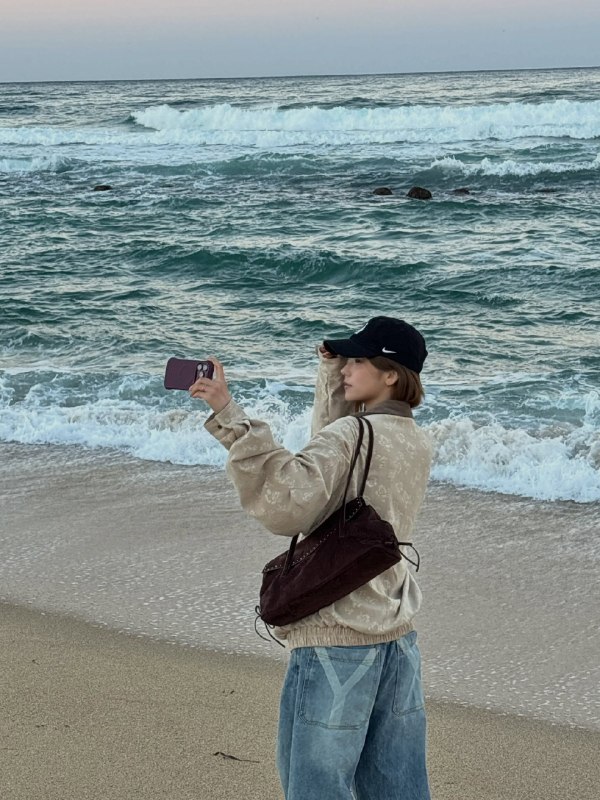 📸 🔍 黄礼志 via @yejigallery ×4yezyizhere instagram update #YEJI原文 #黄礼志