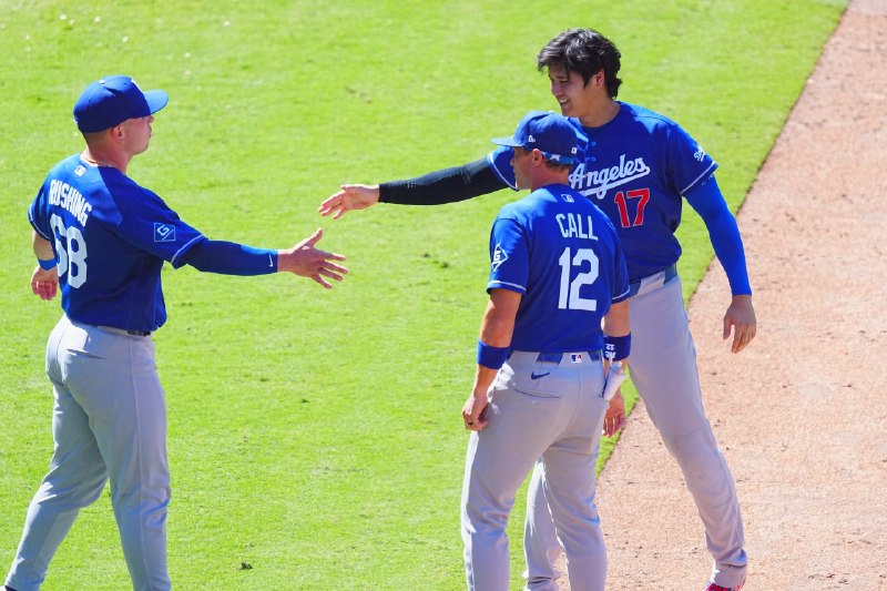 📸 @fullcountmlbc2この笑顔がチームの雰囲気を物語る⚾️ 投手が  捕手と祝福する瞬間📸Photo by Yuji Arakawa #大谷翔平 #ダルトン・ラッシング #Dodgers #ShoheiOhtani #Shotime #DaltonRushing原文 #MLB日本選手