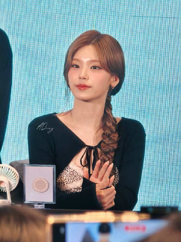 📸 @aqing4girls ×3260718 HQ260718总部 #YEJI #ITZY #예지 #있지原文 #黄礼志📸 @aqing4girls ×3260718 HQ260718总部 #YEJI #ITZY #예지 #있지原文 #黄礼志