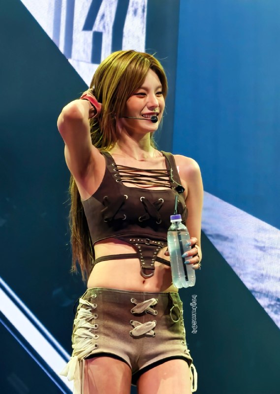📸 @ksgkuma94260711   @ITZYofficial #예지 #YEJI #있지 #ITZY #ITZY_WORLD_TOUR #ITZY_TUNNELVISION_MANILA #ITZYinManila原文 #黄礼志