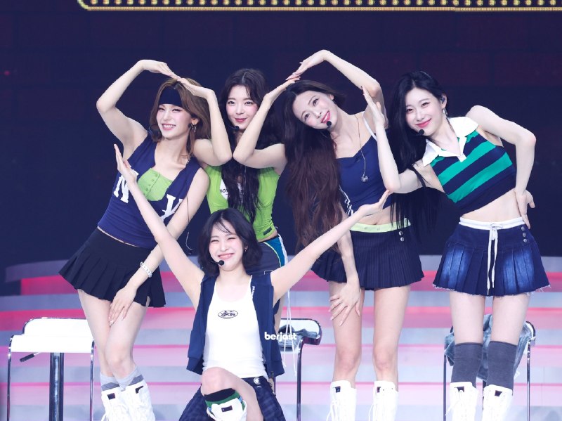 📸 @berjast_f260809 ITZY!!!!!!!! 🫶🏼260809 ITZY!!!!!!!!! 🫶🏼 #YEJI #예지 #LIA #리아 #RYUJIN #류진 #CHAERYEONG #채령 #유나 #YUNA #ITZY #있지原文 #黄礼志