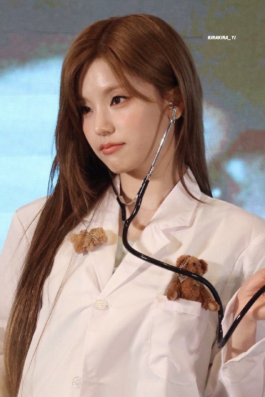 📸 @kirakira_y61453260719🤎이 바보 의사를 만나도 치료될 위험이 있습니까?260719🤎被这个白痴医生治好有没有风险？ #yeji #itzy #예지 #있지原文 #黄礼志