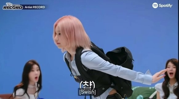 📸 @OOkgood40552No one would have guessed  managed to do it 😂 #yeji原文 #黄礼志