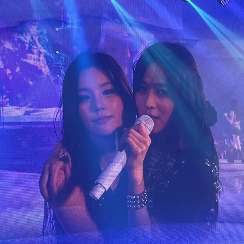 📸 @mt9itzy5jpn🌷1712日 #毎日テントン #ITZY #YEJI #RYUJIN #RYEJI #땡덩 #叮咚原文 #黄礼志