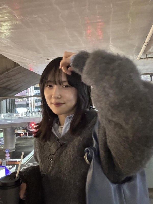 📸 @nisiosazane ×4昨日の配信で言ってましたけど小夏さんは公式の物もそれ以外の物も含めて、小夏さんから見て顔の左側の写真が多いので左側が利き顔なんでしょうね #加藤小夏原文 #加藤小夏📸 @nisiosazane ×4昨日の配信で言ってましたけど小夏さんは公式の物もそれ以外の物も含めて、小夏さんから見て顔の左側の写真が多いので左側が利き顔なんでしょうね #加藤小夏原文 #加藤小夏