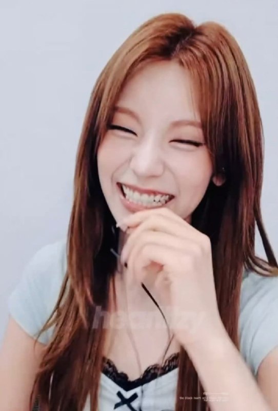 📸 @_imthemafia ×4smiley 😁🖤Error 500 (Server Error)!!1500.That’s an error.There was an error. Please try again later.That’s all we know. #YEJI #ITZY原文 #黄礼志