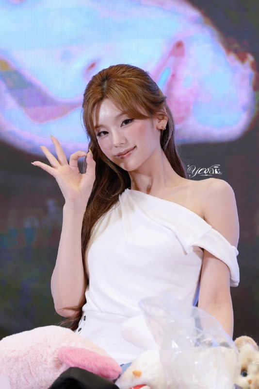 📸 @yeva_079 ×4260801 SHENZHENLOVE🤍260801深圳爱🤍 #ITZY #있지 #YEJI #예지原文 #黄礼志📸 @yeva_079 ×4260801 SHENZHENLOVE🤍260801深圳爱🤍 #ITZY #있지 #YEJI #예지原文 #黄礼志