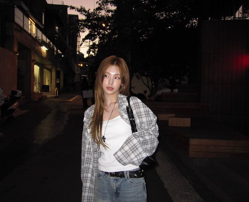 📸 @yejigallery ×4yezyizhere instagram updateError 500 (Server Error)!!1500.That’s an error.There was an error. Please try again later.That’s all we know. #YEJI原文 #黄礼志