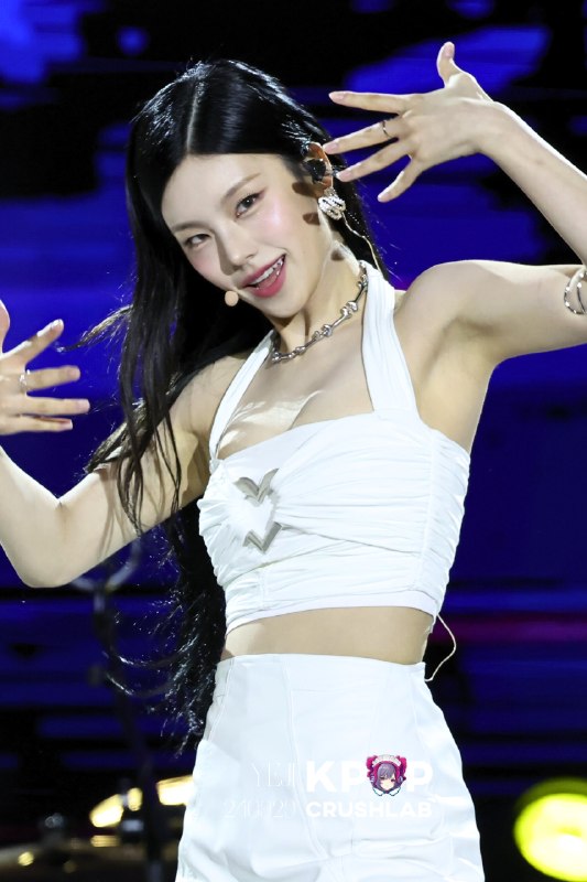 📸 @Kpopcrushlab ×4240929 Yeji at YEONGDONG DAERO K-POP CONCERT (2)240929 艺智 at YEONGDONG DAERO K-POP CONCERT (2) #YEJI #예지 #イェジ #ITZY #있지 #Kpop #Wallpaper #4K原文 #黄礼志