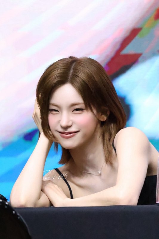 📸 @CL01623829 ×2나만 바라봐只要看着我 #itzy #있지 #yeji #예지原文 #黄礼志📸 @CL01623829 ×2나만 바라봐只要看着我 #itzy #있지 #yeji #예지原文 #黄礼志