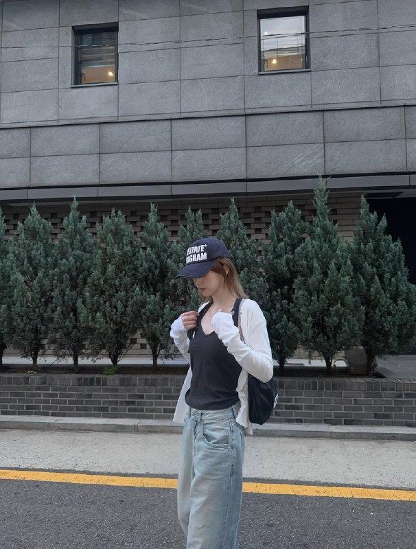 📸 @yejigallery ×2yezyizhere instagram updateyezyizhere Instagram 更新 #YEJI原文 #黄礼志📸 @yejigallery ×2yezyizhere instagram updateyezyizhere Instagram 更新 #YEJI原文 #黄礼志